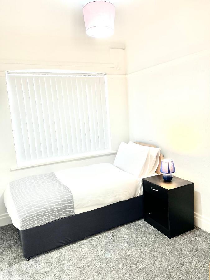 Lotus Home Уолласи Экстерьер фото